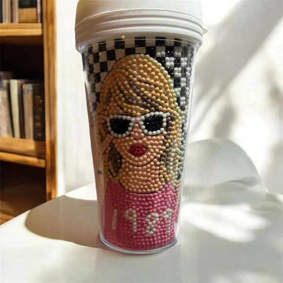 1989 Diamond Art Tumbler with Sunglasses Design - Picture 1 of 3